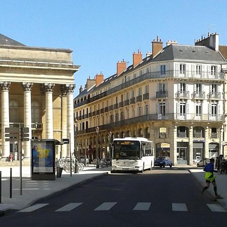 Theatre 12 - Dijon Hyper Centre Appartement T2 Face Musee, Monuments Et Restaurants ภายนอก รูปภาพ